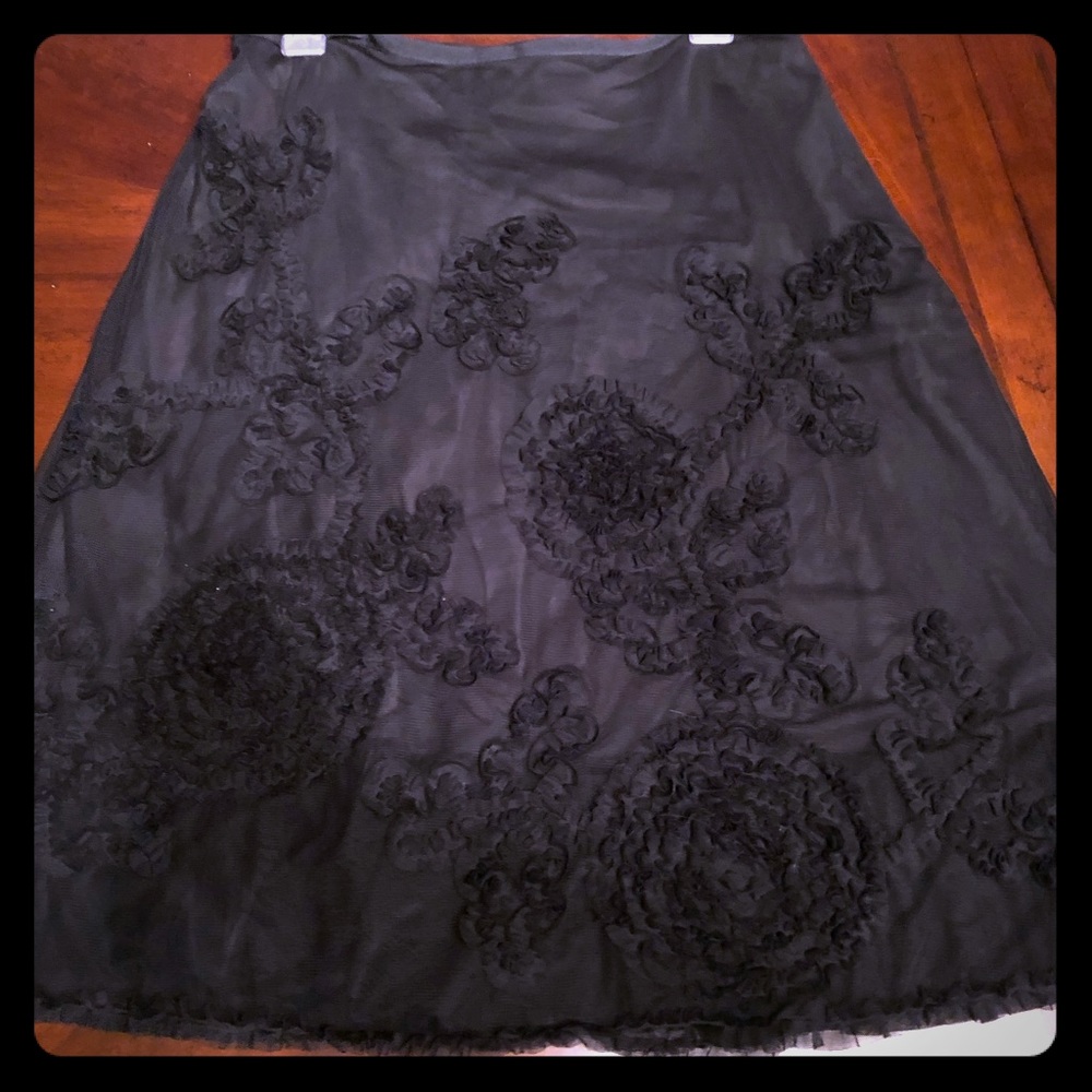 Mesh overlay embellished skirt